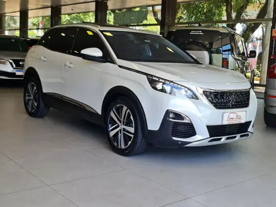 PEUGEOT 3008 2018