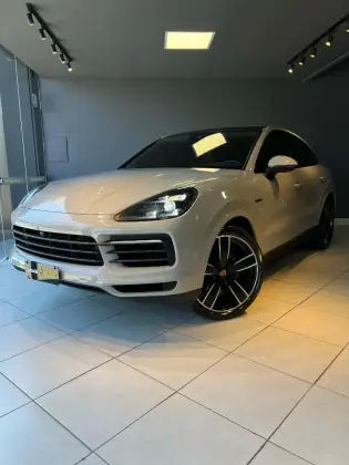 PORSCHE CAYENNE 2022