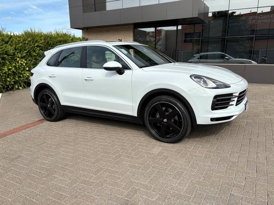 PORSCHE CAYENNE 2019