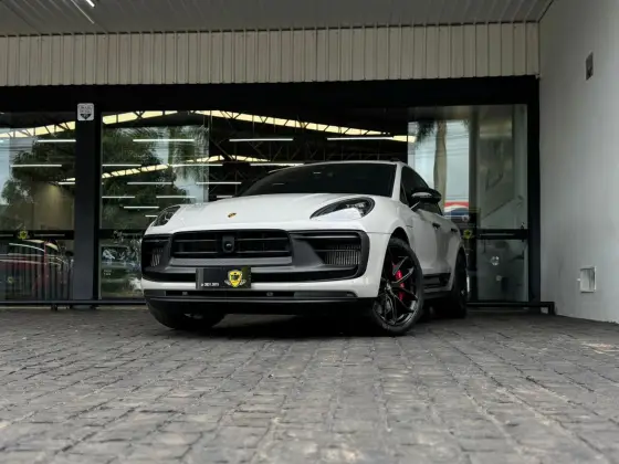PORSCHE MACAN 2024