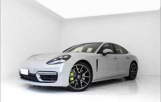 PORSCHE PANAMERA 2021