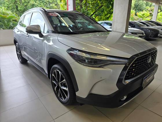 TOYOTA COROLLA CROSS 2024