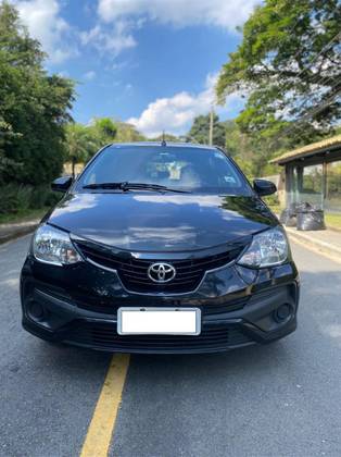 TOYOTA ETIOS 2019