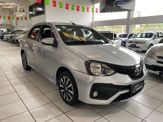 TOYOTA ETIOS 2019