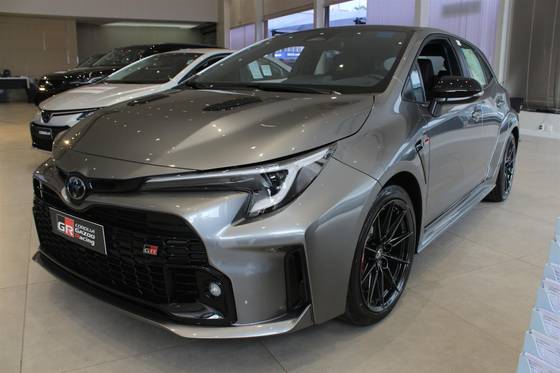 TOYOTA GR COROLLA 2024