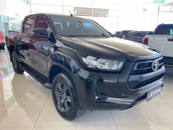 TOYOTA HILUX 2024