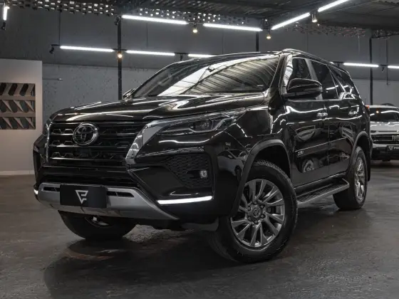 TOYOTA HILUX SW4 2021