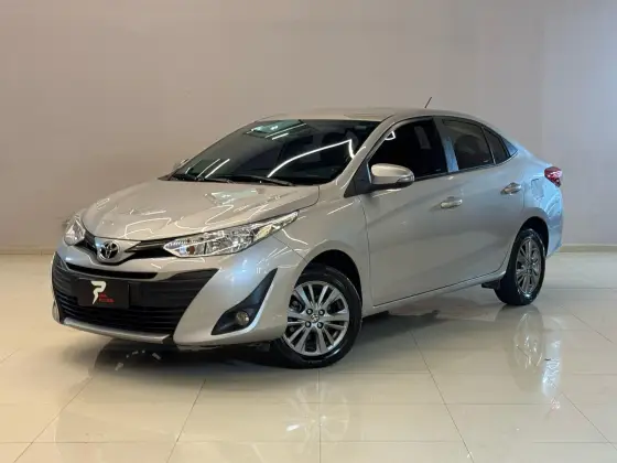 TOYOTA YARIS 2020
