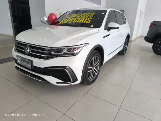 VOLKSWAGEN TIGUAN 2024