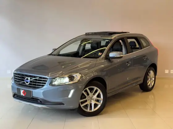 VOLVO XC60 2017