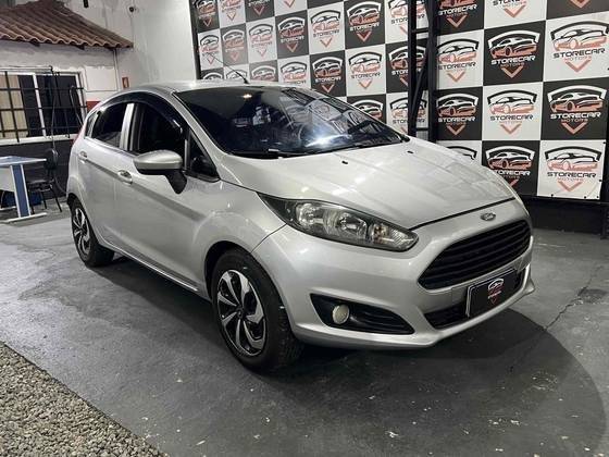 FORD FIESTA 2015