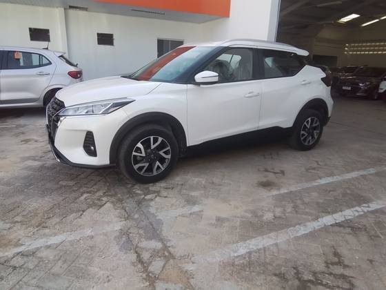 NISSAN KICKS 2024