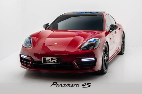 PORSCHE PANAMERA 2021