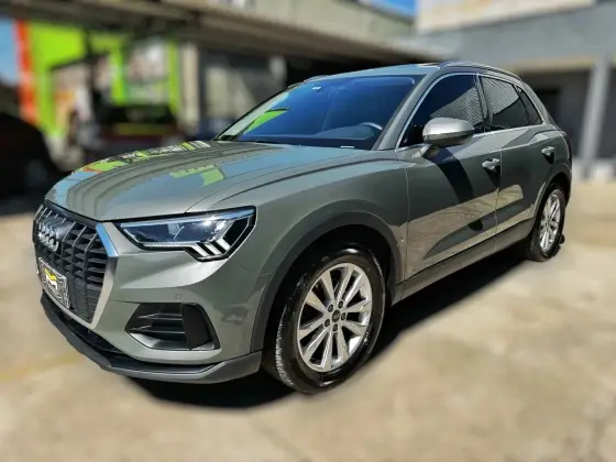 AUDI Q3 2021
