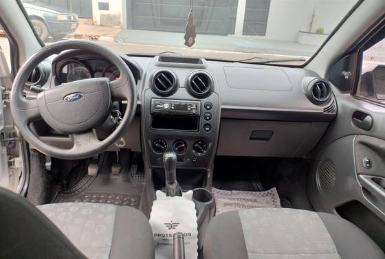 FORD FIESTA 2011