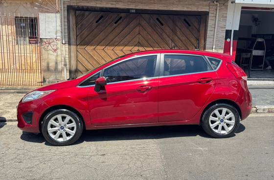 FORD FIESTA 2013