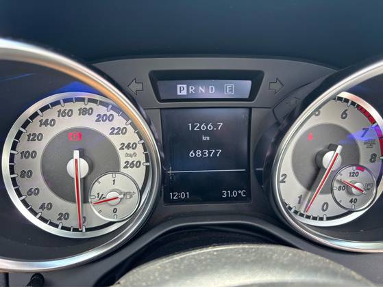 MERCEDES-BENZ SLK 200 2012