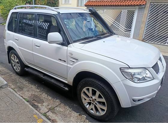 MITSUBISHI PAJERO TR4 2015