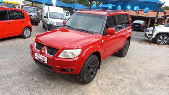 MITSUBISHI PAJERO TR4 2011