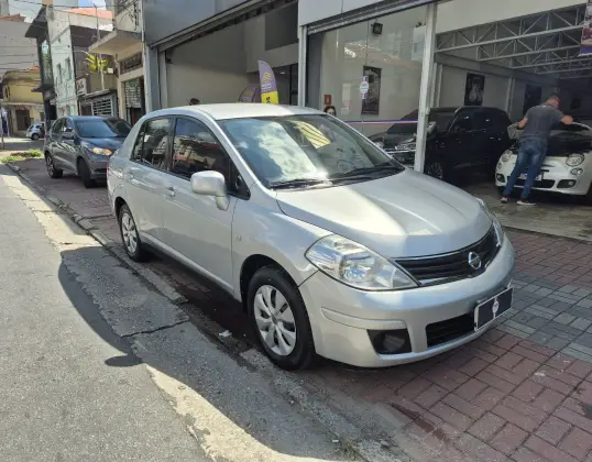 NISSAN TIIDA 2012