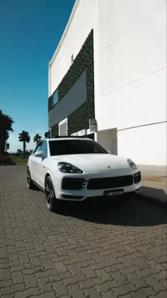 PORSCHE CAYENNE 2022