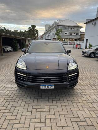 PORSCHE CAYENNE 2020