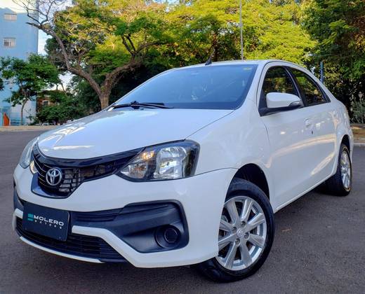 TOYOTA ETIOS 2019