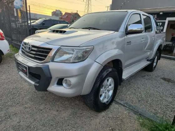 TOYOTA HILUX 2013