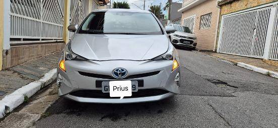 TOYOTA PRIUS 2018
