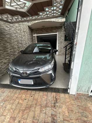 TOYOTA YARIS 2024