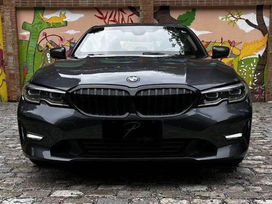 BMW 320i 2021