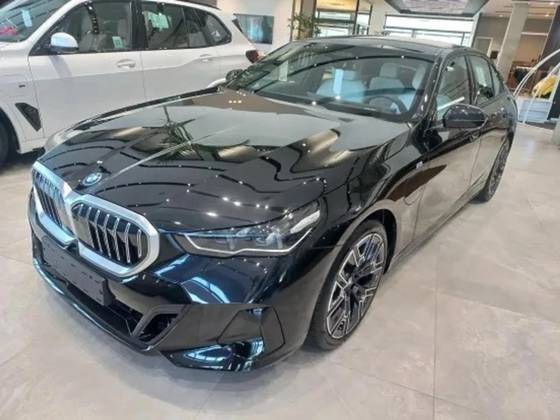 BMW 530e 2025