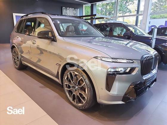 BMW X7 2025