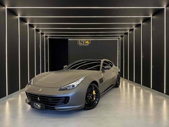 FERRARI GTC4LUSSO 2019