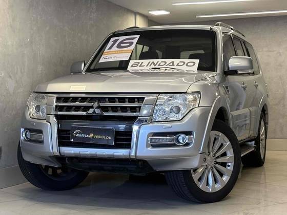 MITSUBISHI PAJERO FULL 2016