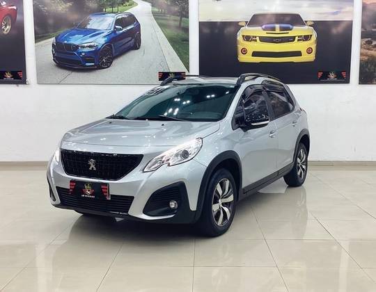 PEUGEOT 2008 2021