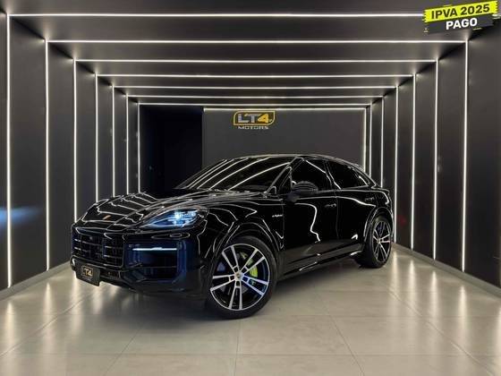 PORSCHE CAYENNE 2024