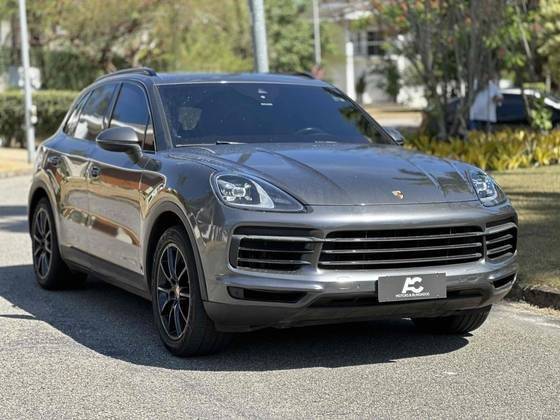 PORSCHE CAYENNE 2019