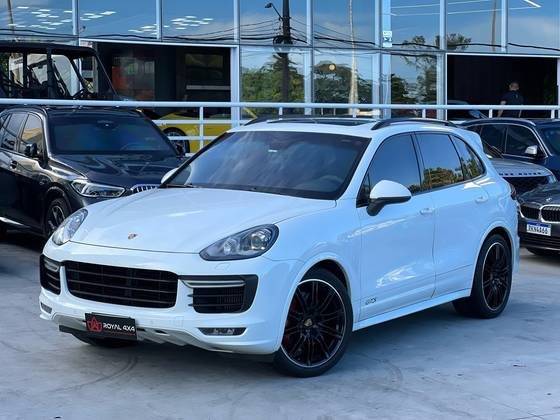 PORSCHE CAYENNE 2016