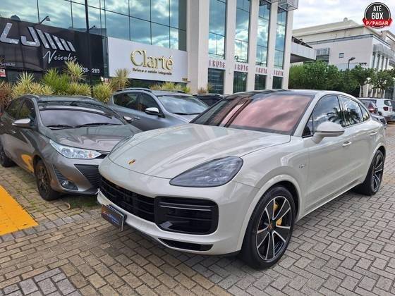 PORSCHE CAYENNE 2022