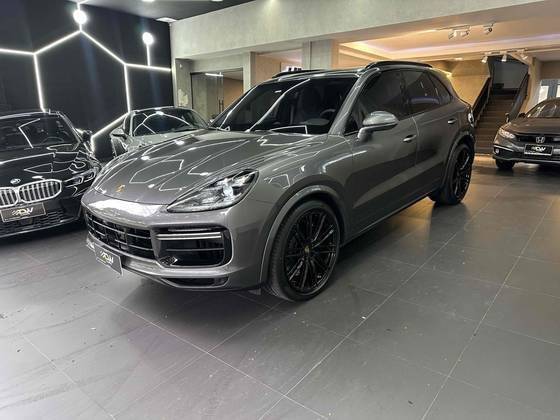PORSCHE CAYENNE 2023