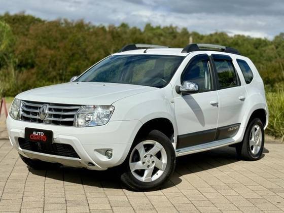 RENAULT DUSTER 2015