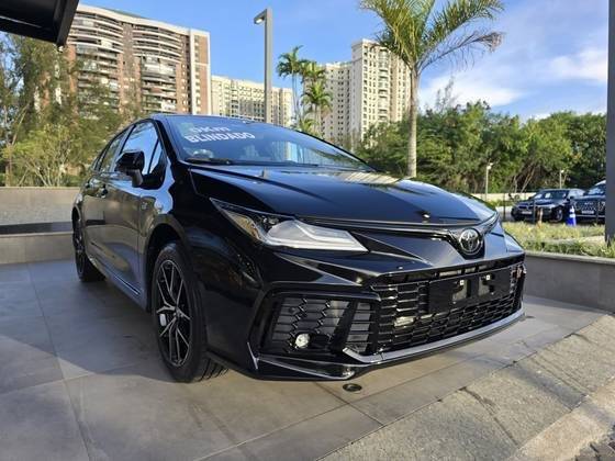 TOYOTA COROLLA 2025