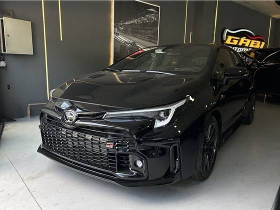 TOYOTA GR COROLLA 2024