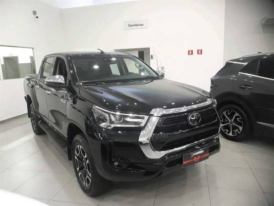 TOYOTA HILUX 2021