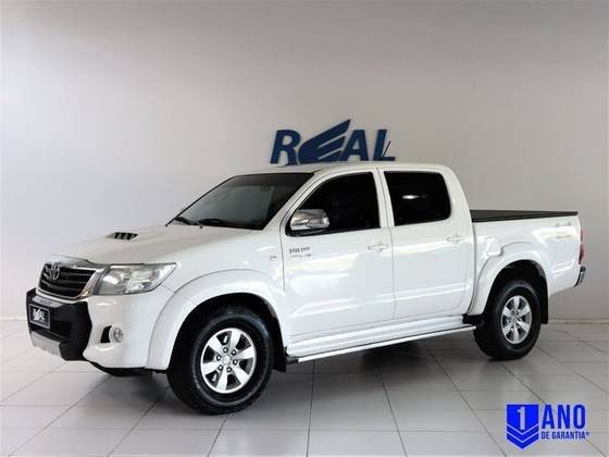 TOYOTA HILUX 2015