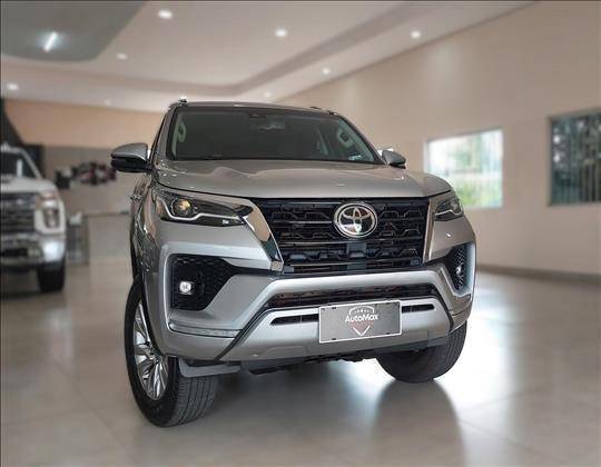 TOYOTA HILUX SW4 2021