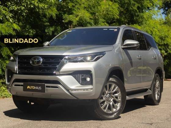 TOYOTA HILUX SW4 2021