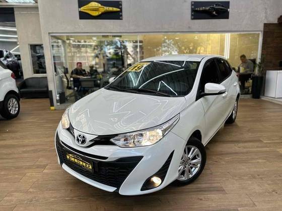 TOYOTA YARIS 2019