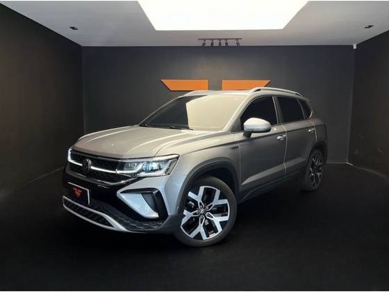 VOLKSWAGEN TAOS 2024